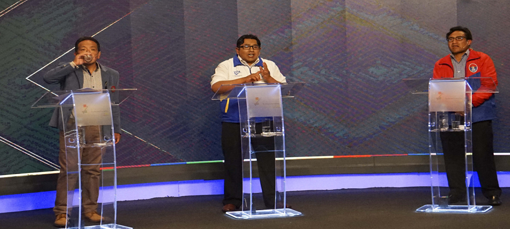Fuertes cruces verbales entre los candidatos a la Alcaldía de El Alto, el mayor número de postulantes, 18