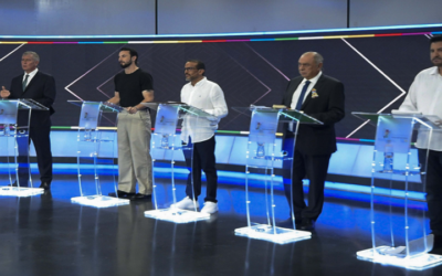 Debates a gobernadores caracterizados por nada nuevo, gran cantidad de postulantes y ataques entre sí