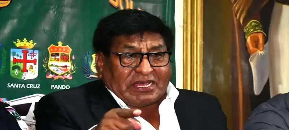 Bajan las filas en surtidores, es cierto, pero el reclamo a través del WhatsApp de YPFB un saludo a la bandera, choferes están molestos