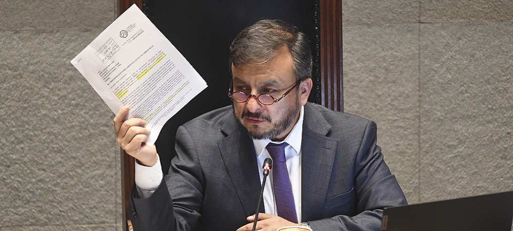 Mauricio Medinaceli ante el Senado: problemas con la mala gasolina devienen del anterior régimen, ratificó el ‘boicot’