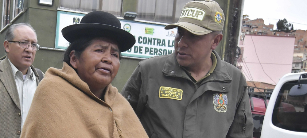 Cae la excolaboradora y mano derecha de Nemesia Achacollo, Elvira Parra, ex directora del Fondo Indígena