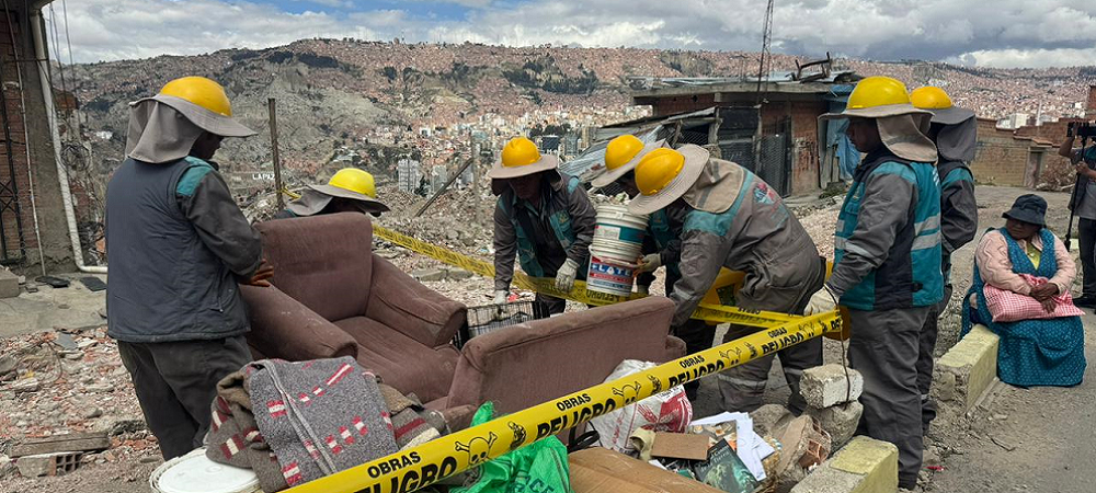 Inminente riesgo de derrumbes y deslizamientos en San Isidro en La Paz