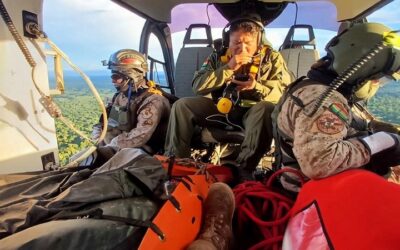 El avión se despresurizó, los pilotos murieron desangrados y policontusos: autopsia