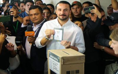 Juan Pablo Velasco y Paola Aguirre, Gobernador y Vicegobernadora de Santa Cruz