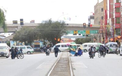 Múltiples perjuicios en Oruro que quedó paralizado por choferes, todo por la mala gasolina