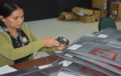 Velasco en Santa Cruz, Soruco en Tarija, Sánchez en Oruro, Ayllón en Chuquisaca y Egüez en el Beni; gobernadores