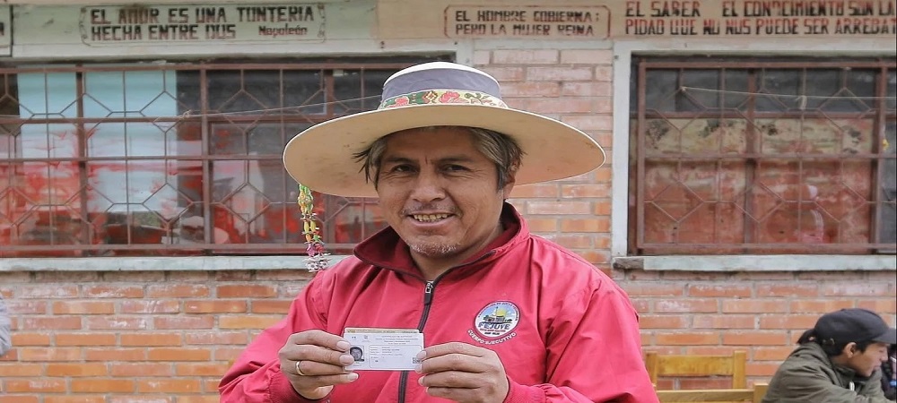 Édgar Sánchez con el 52,52% (127.543 votos) es el Gobernador electo de Oruro