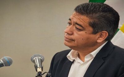 En medio de las protestas sociales que se acrecientan, el nuevo vocero ve un afán conspirativo en el país