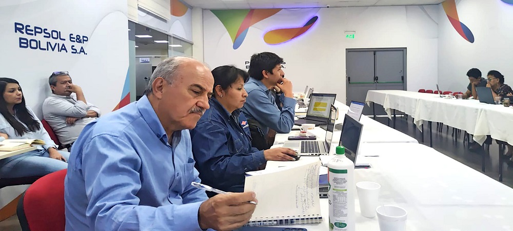 YPFB y EESS reforzarán logística de distribución y controles de calidad en la distribución de combustibles