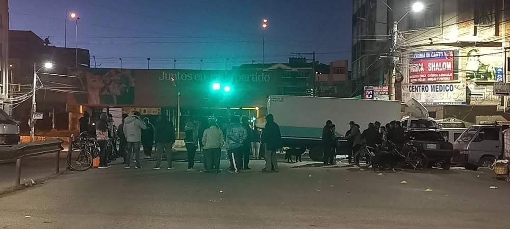 El paro del transporte se siente en La Paz, El Alto y Cochabamba, en Santa Cruz los micros circulan con normalidad