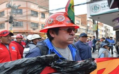 La COB califica de tardío aviso de rebaja de salario de Rodrigo Paz de un 50%