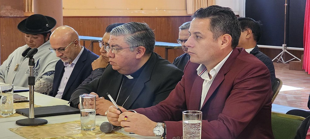 El diálogo no prospera, la COB y la Tupac Karari no asistieron a la cita de la Iglesia católica en el día 28 de conflicto