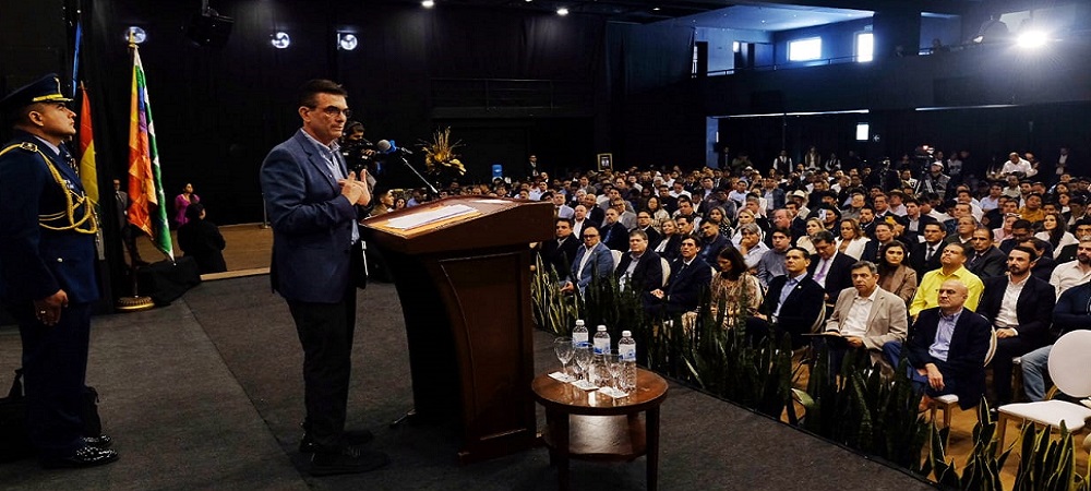 ‘Encuentro por el país’ define mayores recursos a regiones e inicio de reforma parcial de la CPE