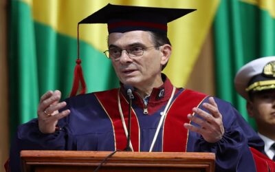 Rodrigo Paz recibe distinción Honoris Causa en El Alto, confirma envío de paquete de 10 leyes a la Asamblea para salir de la crisis