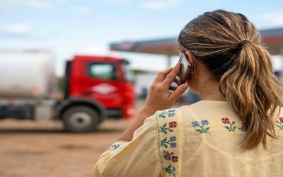 YPFB habilita líneas de WhatsApp para informar sobre el abastecimiento de combustibles