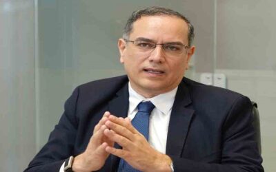 Gobierno: Yussef Akly, expresidente de YPFB, abandonó Bolivia en franca violación de la ley, él dice que se ausentó por motivos familiares