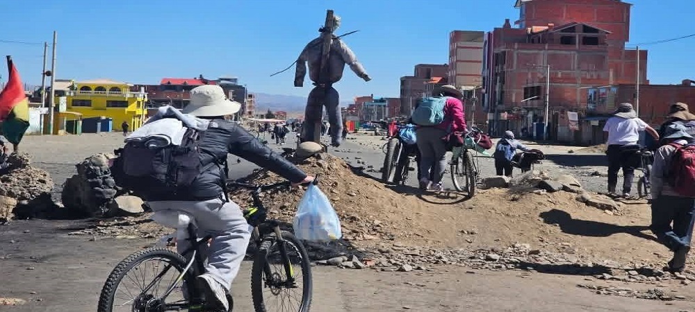 50 días de bloqueos, un pueblo que clama porque los cercos se levanten, un diálogo condicionado sin avances