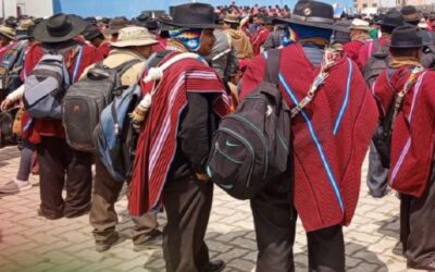 La ‘Tupac Katari’ resuelve dar paso humanitario en los puntos de bloqueos