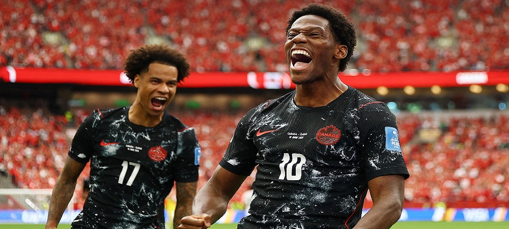 Canadá se inscribe en octavos del Mundial luego de vencer sufridamente a Sudáfrica 1-0