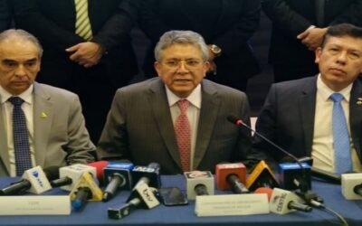Cumbre empresarial: Privados procuran reunirse con Rodrigo Paz para sugerirle cómo salir de la crisis