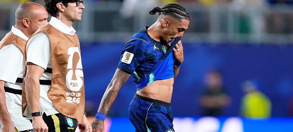 Raphinha se lesiona durante el lance de Brasil 3-0 Haití y no es segura su continuidad en el Mundial