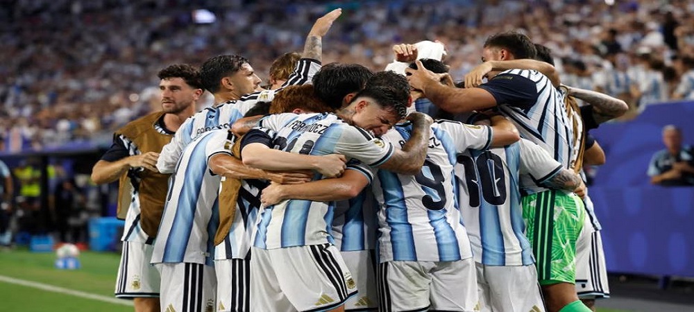 Argentina sufre ante los Tiburones azules de Cabo Verde que fue la revelación 3-2, está en octavos