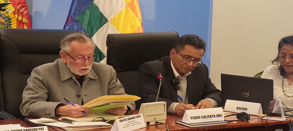 Desaprueban informe de Pedro Callisaya al frente de la Defensoría del Pueblo en los 53 días de bloqueos