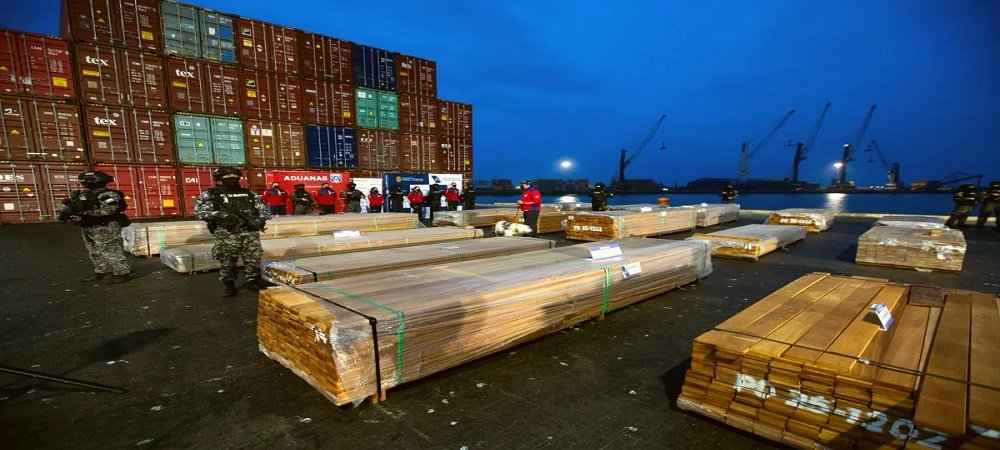 Bolivia exige aclaraciones a Chile tras descartarse droga en cargamento de madera retenido