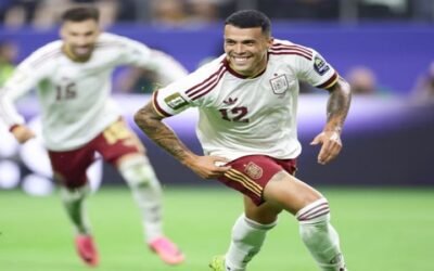 España primera finalista de la Copa del Mundo, impuso su superioridad de lejos a Francia 2-0