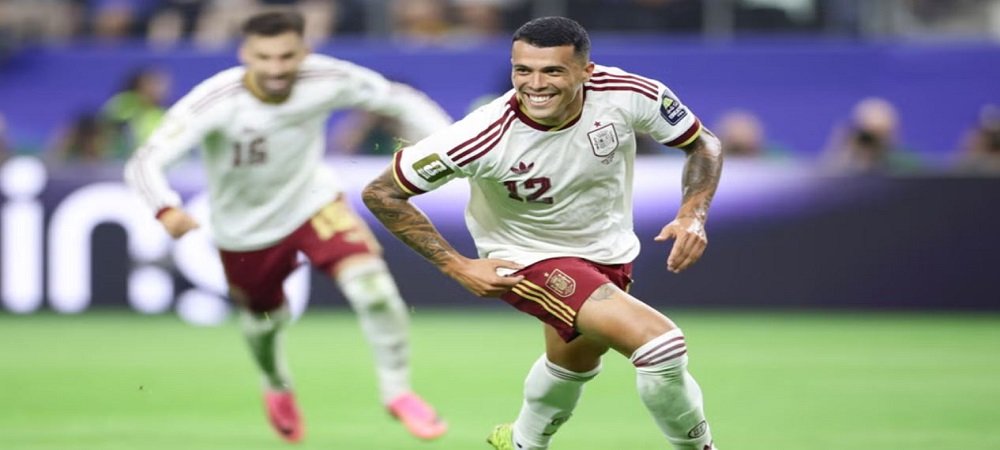 España primera finalista de la Copa del Mundo, impuso su superioridad de lejos a Francia 2-0