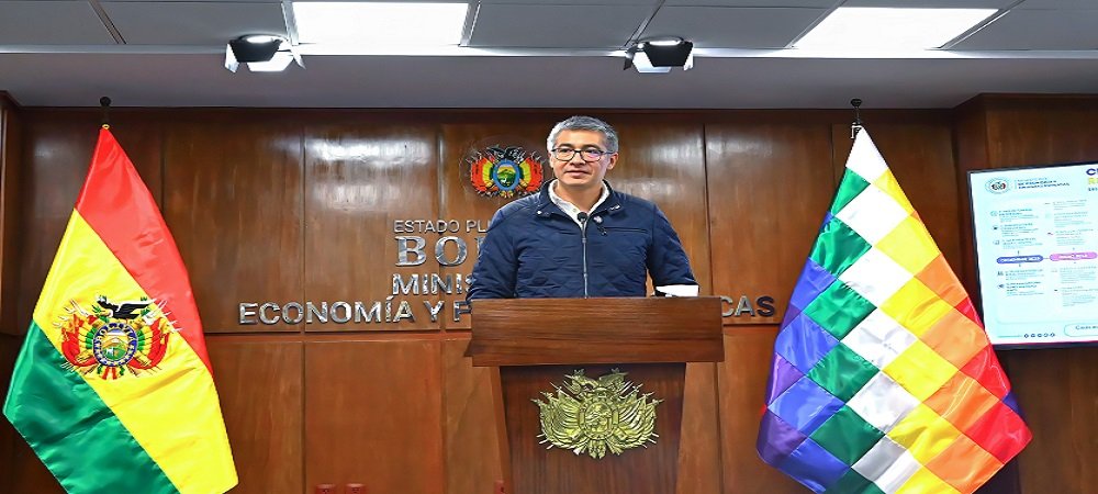 Gobierno asegura haber estabilizado la economía y reformas en ocho meses de gestión