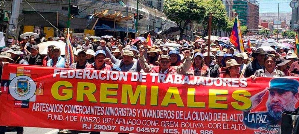 Nuevo frente de conflicto: Estado de emergencia en filas gremiales por el incremento a diario del dólar, el Gobierno pide ‘acostumbrarse’