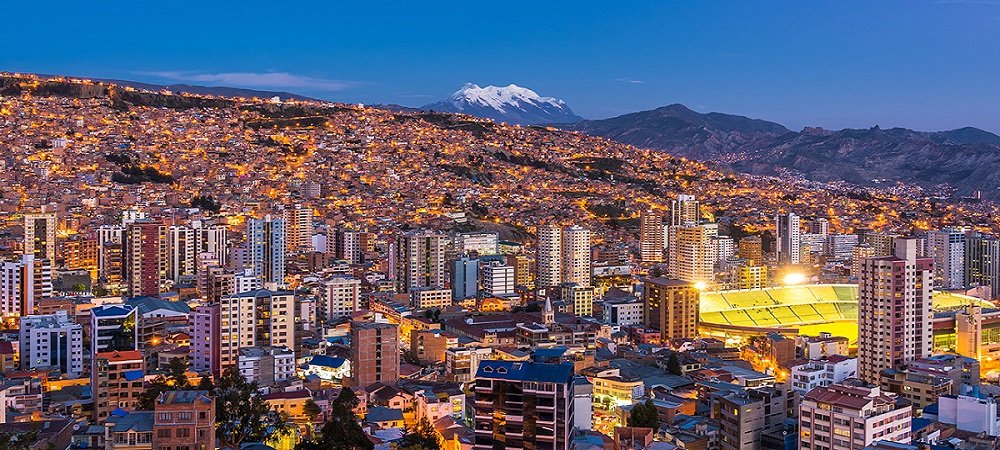 La Paz, la ciudad del cielo, cumple 217 años, siempre emerge como referente, siempre valiente ante la adversidad ¡Felicidades!