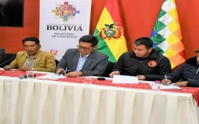 Gobierno y Magisterio rural firman convenio y ponen punto final al conflicto