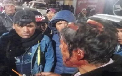 Violencia en el Congreso de la CSUTCB se salda con más de 800 heridos (video)