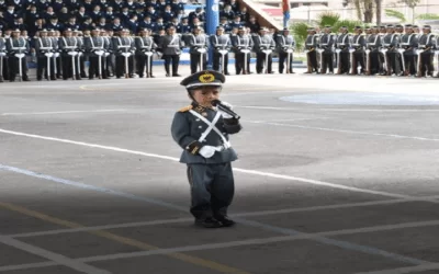 Justin, el niño que dejó atónitos al presidente Arce, al Alto Mando Militar; se ganó una beca por sus conocimientos de historia