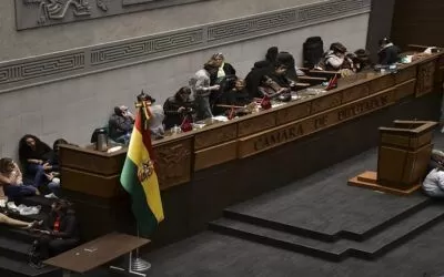 Sesión en Diputados empantanada, Creemos pide trasladarla a otra ciudad, en el Senado frenaron el crédito por $us 176 MM