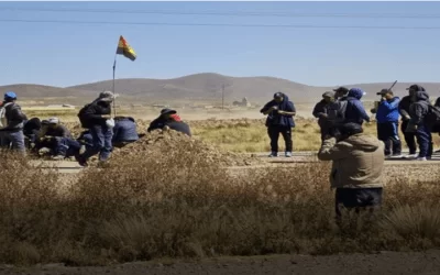 Carreteras en Bolivia expeditas tras apertura al diálogo, el transporte pesado demanda dólares, combustible y otros de índole aduanero