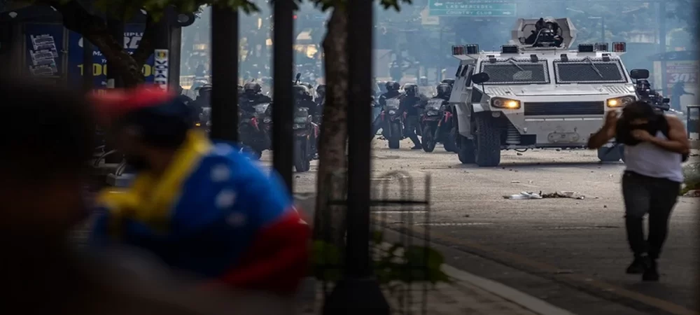 Sube a 11 los muertos en Venezuela que protesta contra Maduro, la OEA denuncia “manipulación aberrante” de los resultados