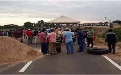 El tramo Cochabamba-Santa Cruz está expedito tras la intervención policial a un bloqueo en demanda de biotecnología