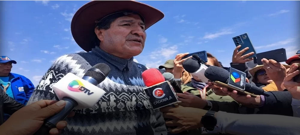 Grave riesgo para la prensa en la marcha de Evo Morales, periodistas de Btv fueron agredidos, luego del atropello a una periodista de Cadena A y a un medio digital