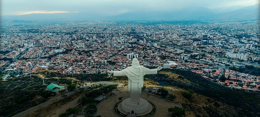 El jardín de Bolivia, Cochabamba, cumple 214 de la Revolución por la Independencia de la patria