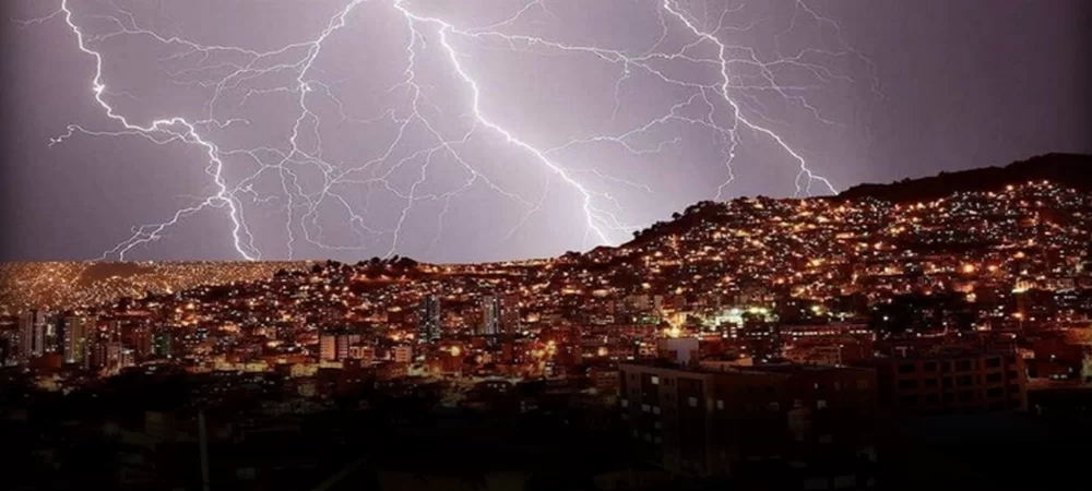 Alerta naranja por lluvias y tormentas eléctricas para La Paz, Santa Cruz, Pando y Beni