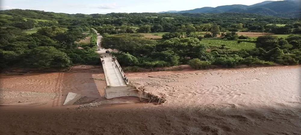 Lluvias: Bolivia en emergencia, 50.000 familias damnificadas, 18 muertos; Monteagudo y Taypiplaya, municipios aislados