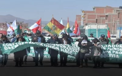 Una marcha de Patacamaya a La Paz por la derogación de la Disposición Confiscatoria y en contra de contratos del litio