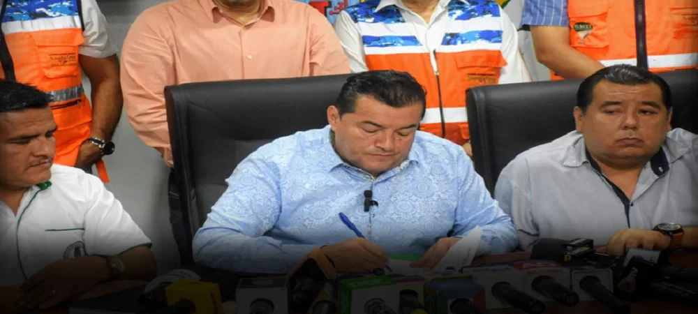 Jhonny Fernández autoriza el aumento del pasaje en Santa Cruz de Bs 2,00 a Bs 2,30