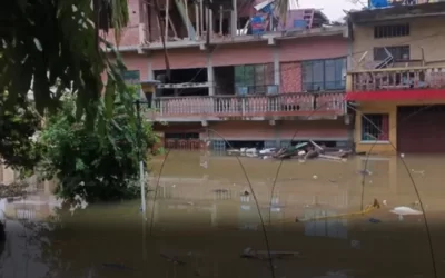 Tipuani está bajo el agua que creció más de 10 metros, piden ayuda de Defensa Civil