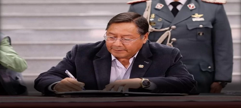Arce promulga ley del crédito de $us 75MM de la CAF para desastres naturales