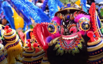 Encanto, esplendor, colorido, juventud, cultura, tradición, eso es el Carnaval de Oruro