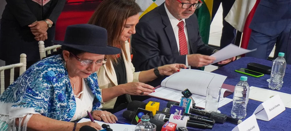 Bolivia y Chile eliminan visas diplomáticas y avanzan en el fortalecimiento de sus relaciones